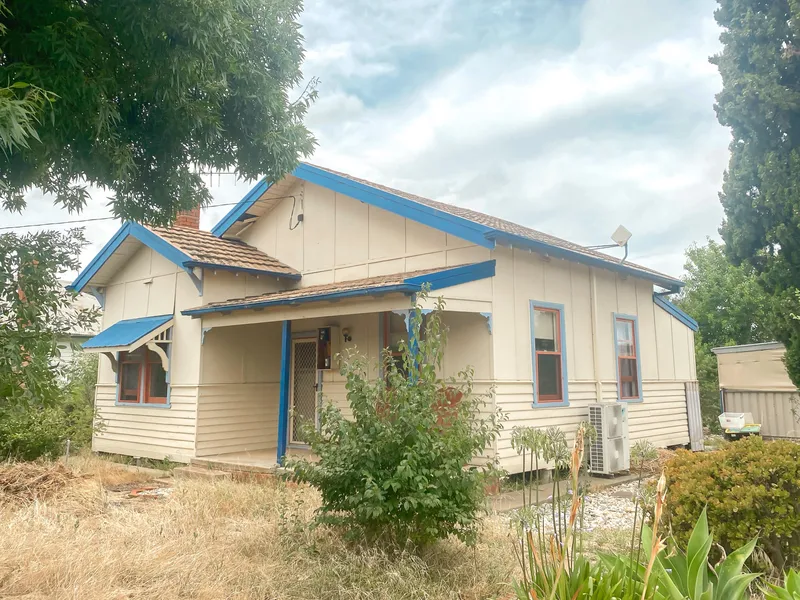 Weatherboard Cottage