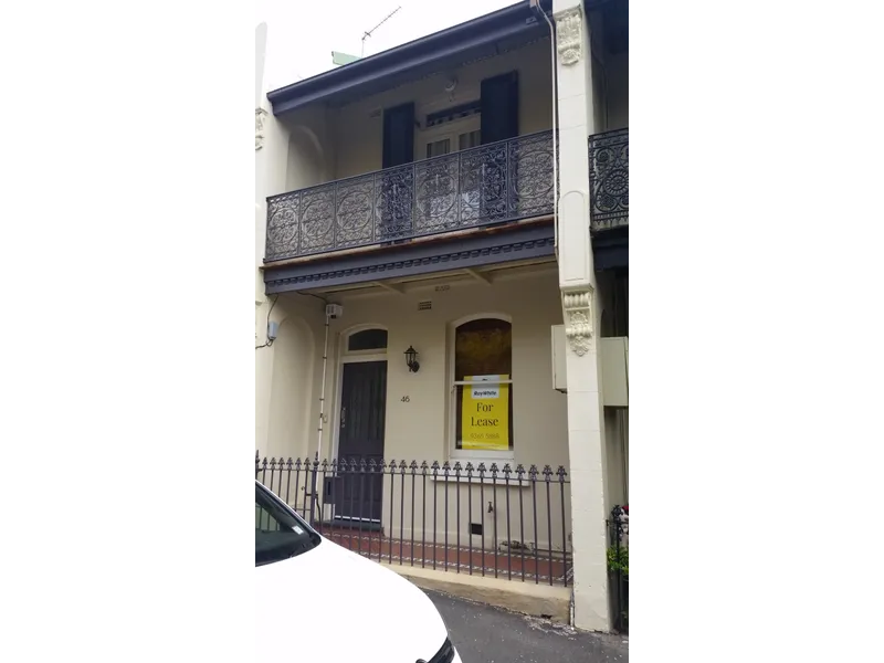 IMMACULATELY PRESENTED TERRACE!