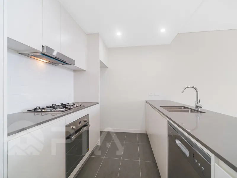 Modern 2 bedroom apartment close to amenities for lease