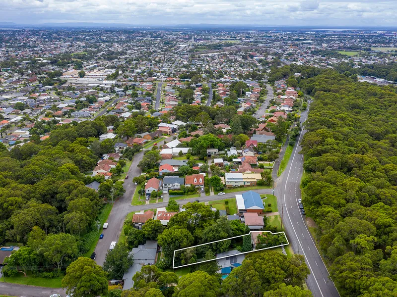 Renovate, Rebuild or Develop in a Popular Family Location