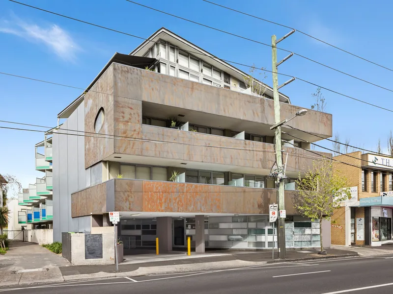First-floor gem in the centre of Barkly Street