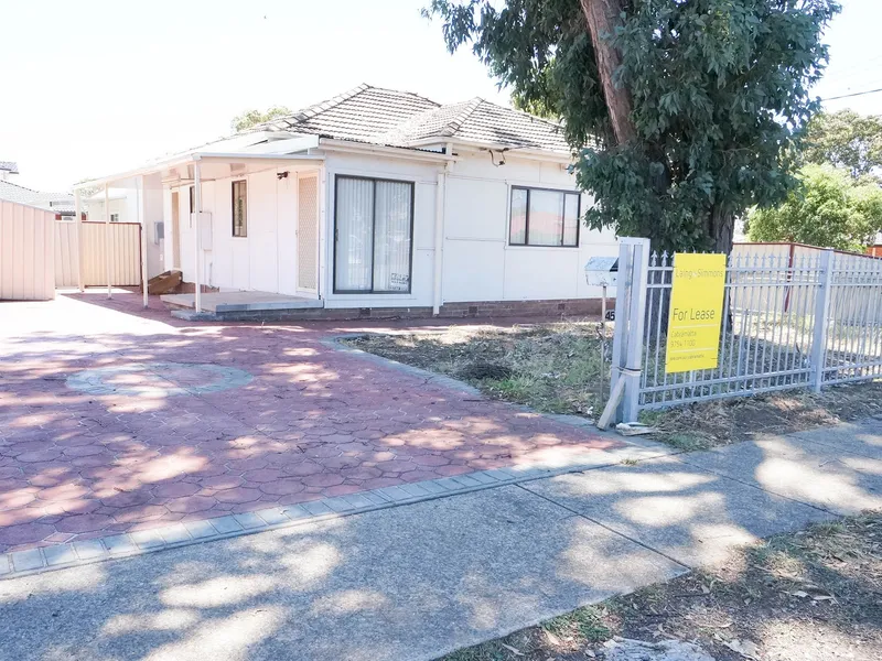 3 BEDROOM FRONT HOUSE