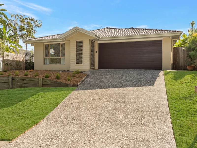 LOW MAINTENANCE FAMILY HOME LOCATED IN QUIET CUL-DE-SAC