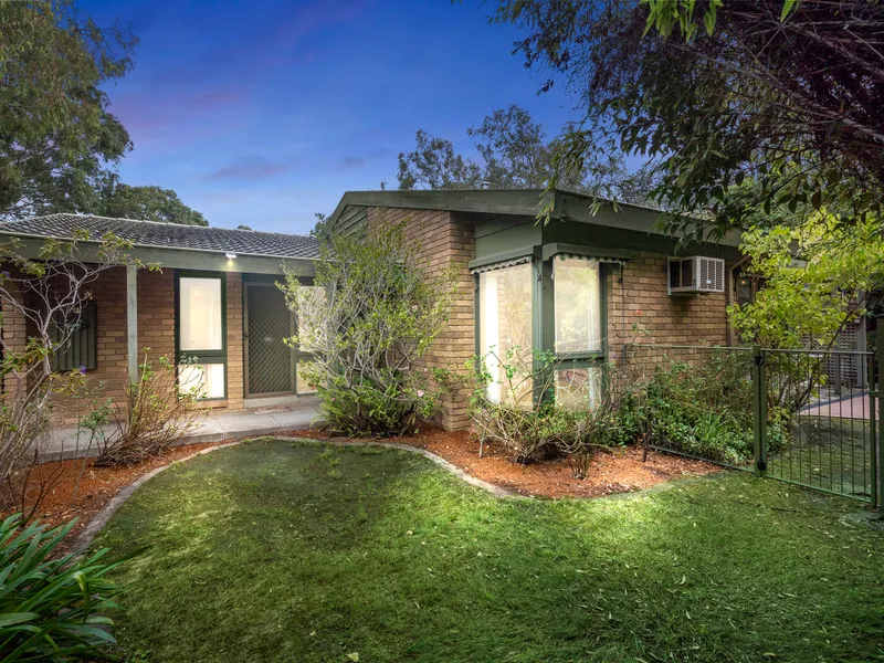 Unique Retro Style Family Residence