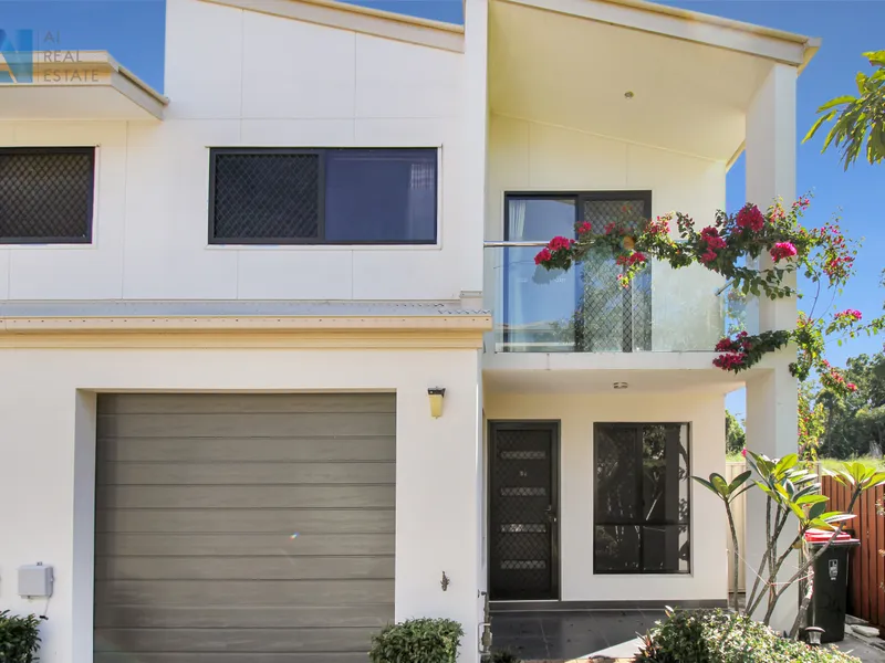 4 bed 2 bath 1 Carpark townhouse Located in a convenient pocket of Calamvale