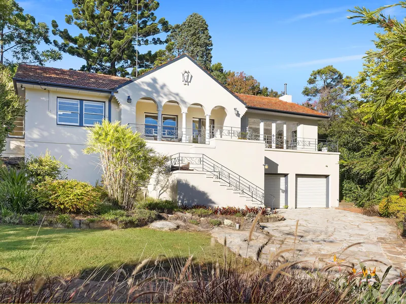 North facing full brick home on 1518sqm, wealth of possibility