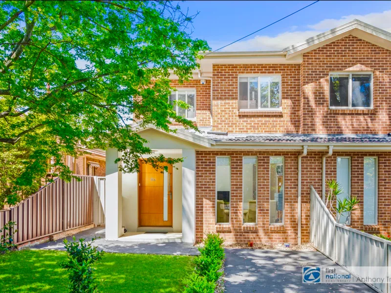 MODERN 5 BEDROOM DUPLEX