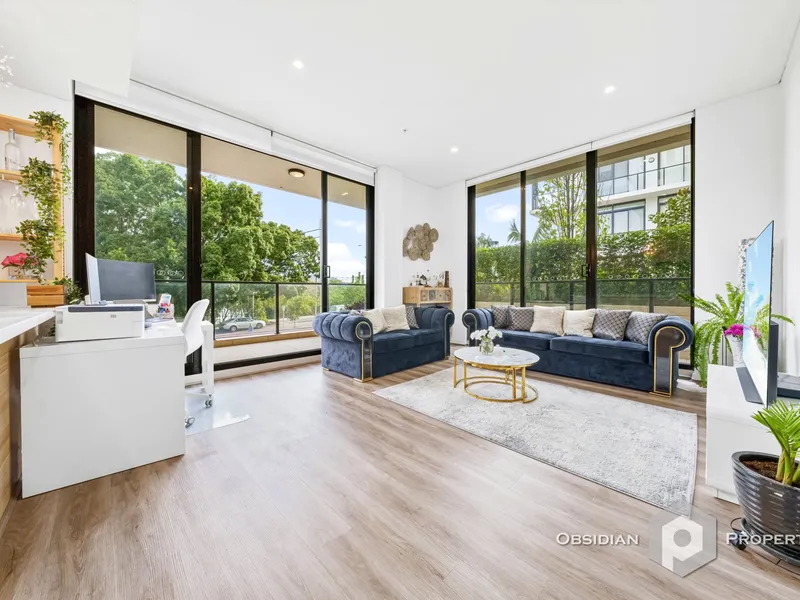 Oversized 1 Plus Study Apartment