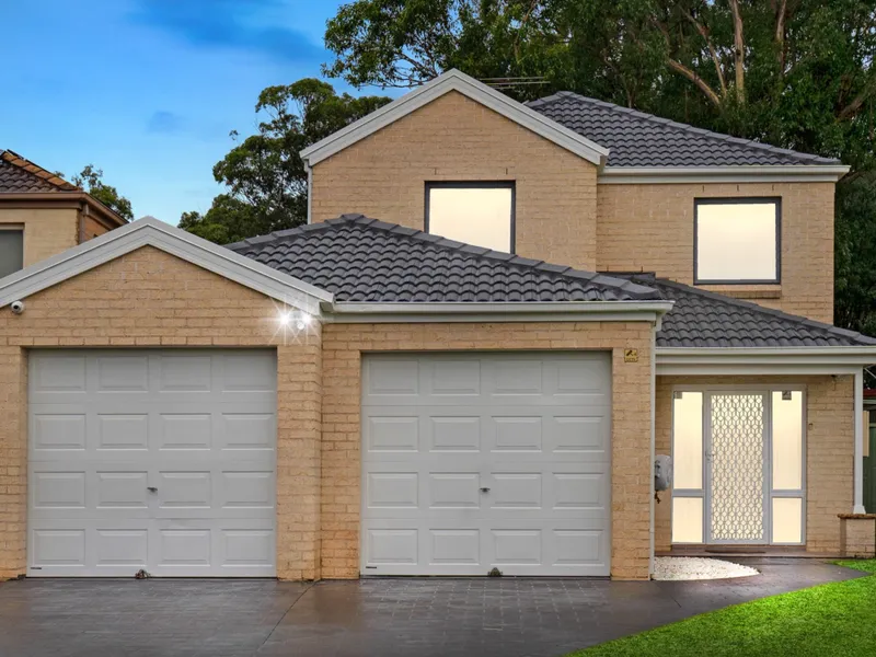 Walk to Currawong Park & Caddies Creek Public School