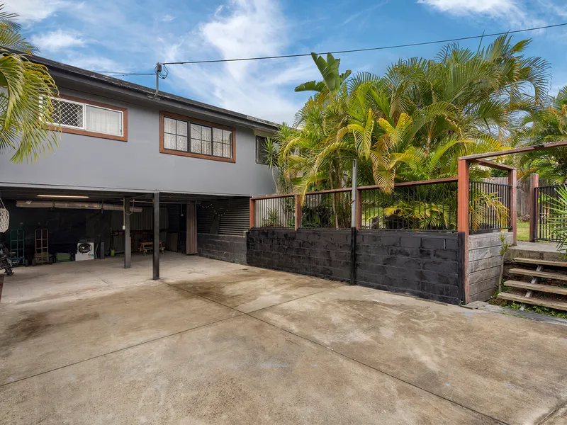 Prime Location with a massive house