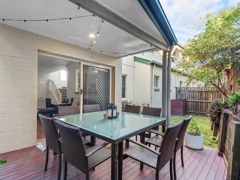 Low Maintenance Townhouse on Quiet Street