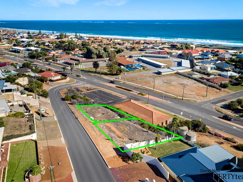 TWO BLOCKS WITH 180° VIEWS