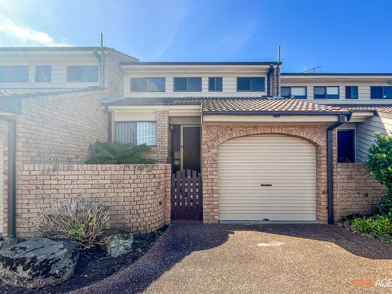 Renovated townhouse in secure complex