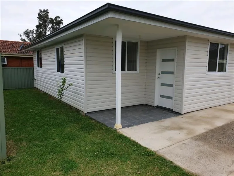 2 Bed Granny Flat Private Location