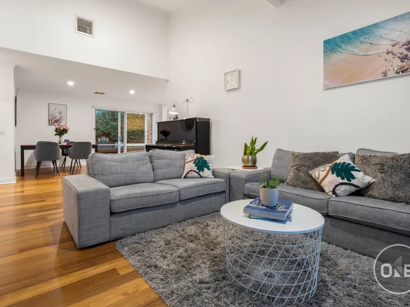 Modern And Delightful Home In Family-Friendly Neighbourhood