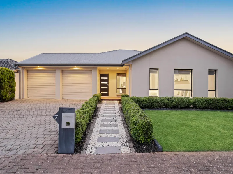 LOVE & LIVE IN AUTUMN. ALL YEAR ROUND.