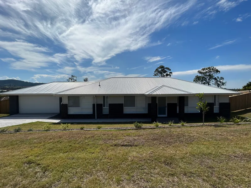 BRAND NEW BUILD - LARGE FOUR BEDROOM HOME - Available now