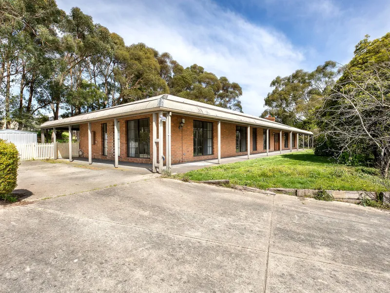 Large Family Home Held In Peaceful Brown Hill