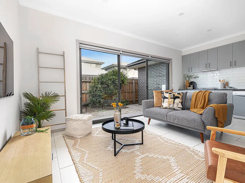 Versatile Style in a Quiet and Convenient Locale