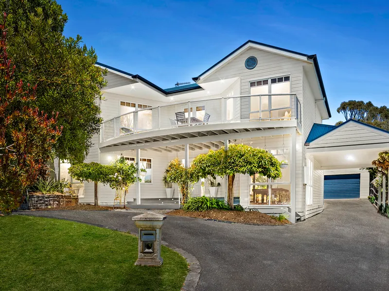 Superb home with sensational panoramas