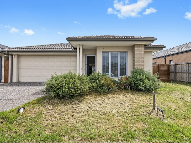 4 BEDROOM FAMILY HOME FOR RENT IN TRUGANINA !!