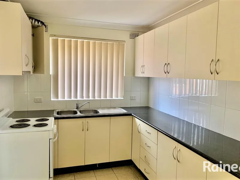 Renovated 2 Bedroom Unit