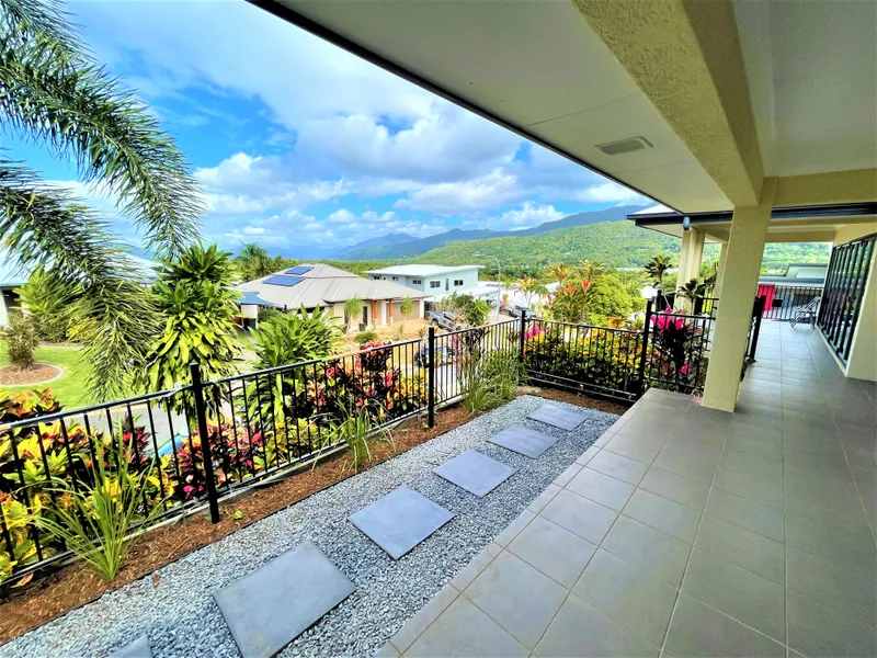 OUTSTANDING VIEWS IN AN EXCELLENT LOCATION