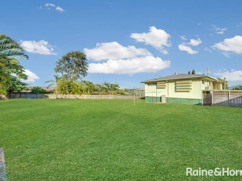 A West Gladstone home on 1100m2 clear of easements