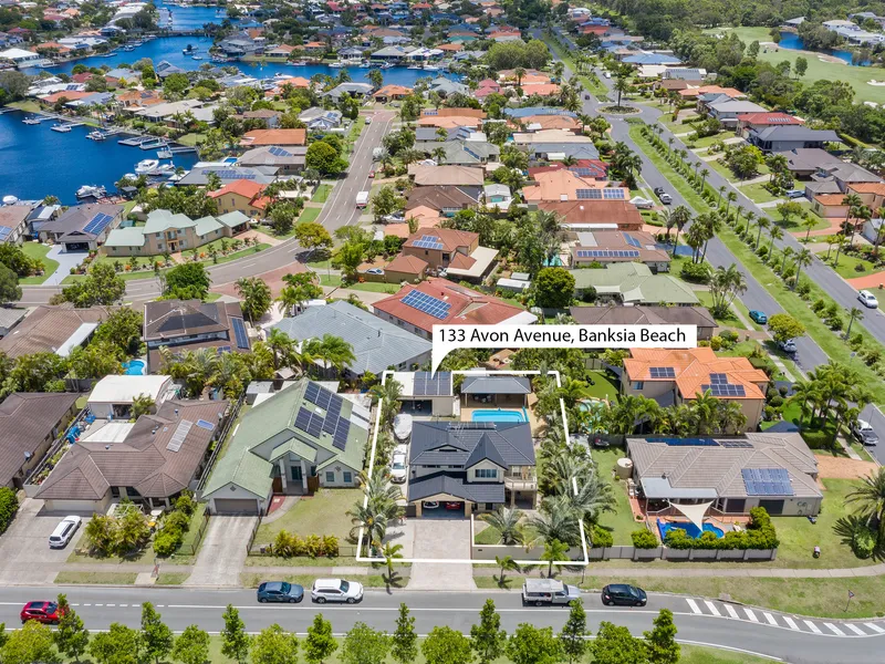 PERFECT FAMILY LIVING WITH ALL THE BELLS AND WHISTLES