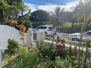 Large Duplex, Pet Friendly Park Side home