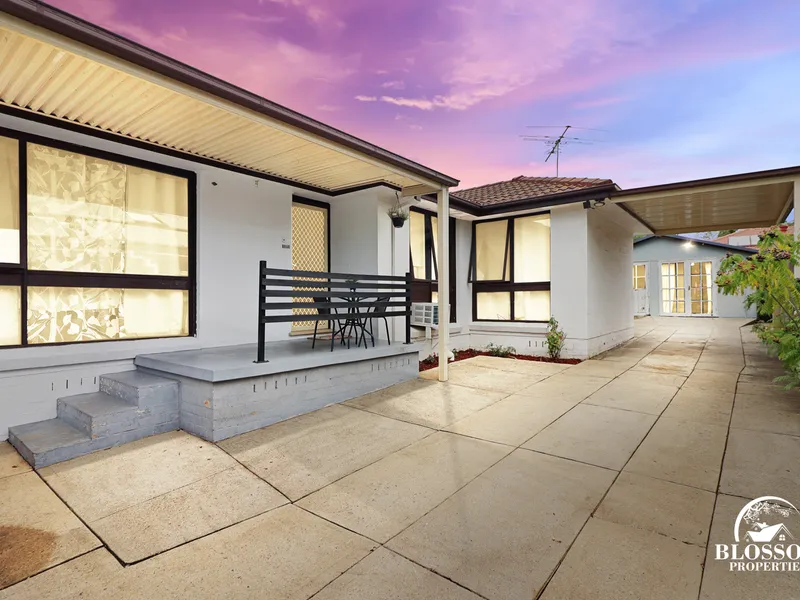 3 Bedroom Home + Teenage Retreat- Elegance & Comfort!