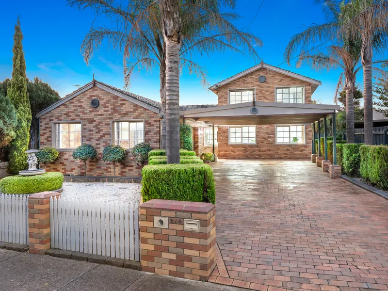 Instant Appeal in a Prized Location!