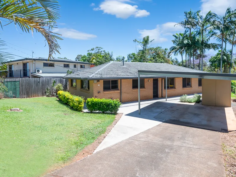 Immaculate spacious Family Home - Great Location!
