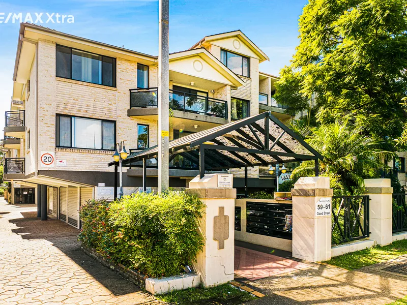 Incredible opportunity - Walk To All Ammenities!