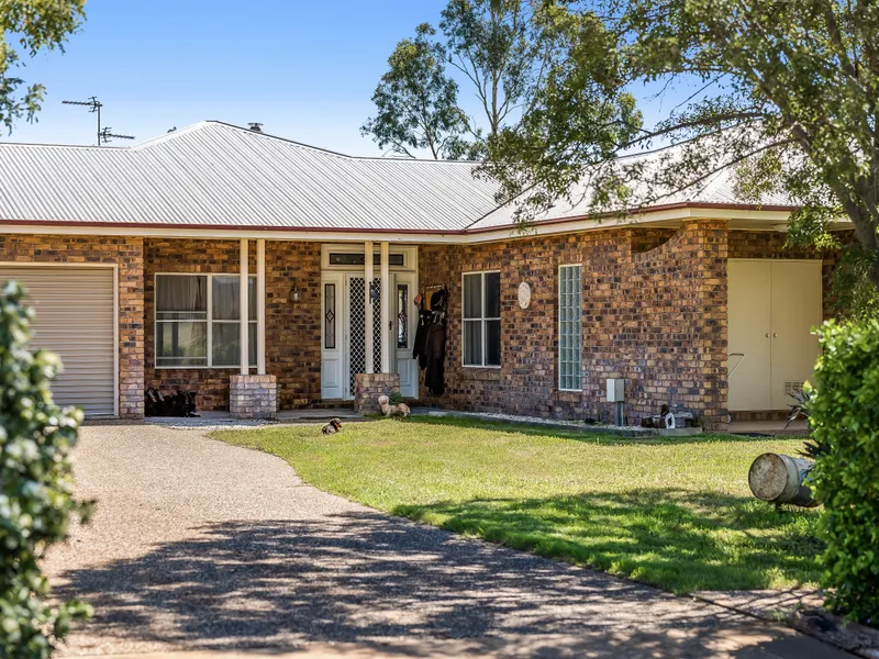 Outstanding 154* acre property - quality home & water licence - top soils! - 