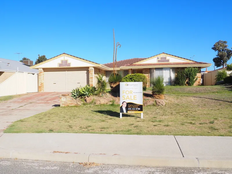 BEST PART OF THORNLIE - CLOSE TO LAKE & PLAYGROUND