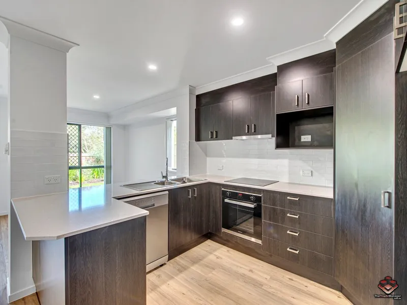 Luxury, new townhomes, near Westfield & transport