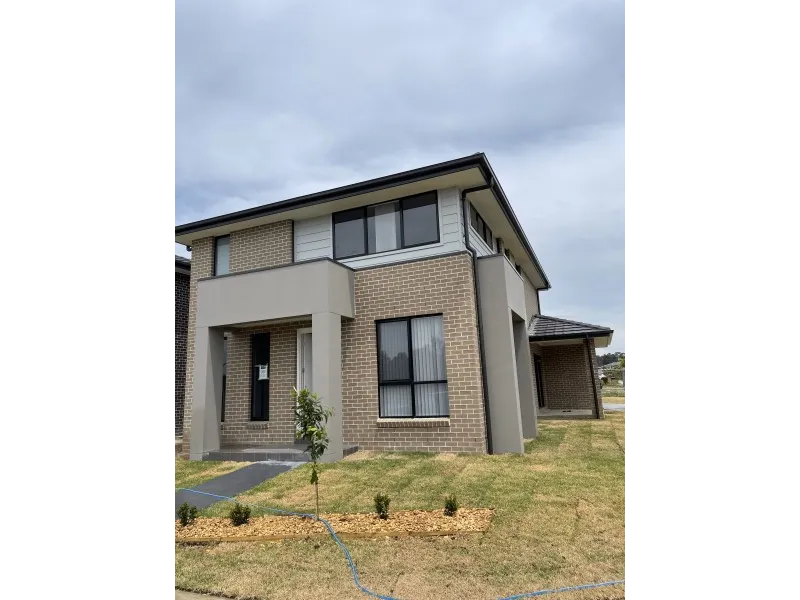 Brand New 5 Bedrooms House