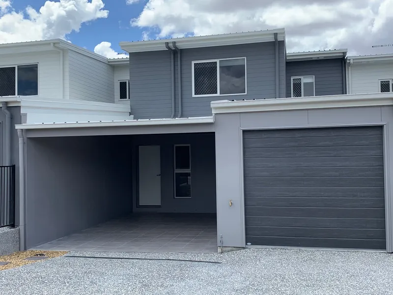 3 Bedroom Luxury Townhouse