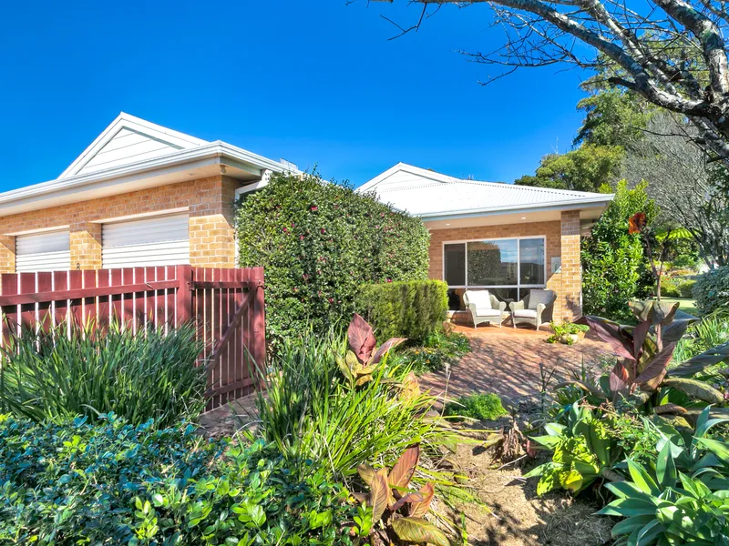 PEACFUL, PRIVATE AND IMMACULATELY PRESENTED