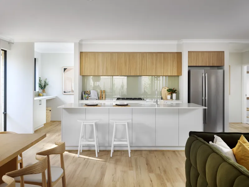 BUILD IN KINGSFORD ESTATE WITH JASON MAYNE