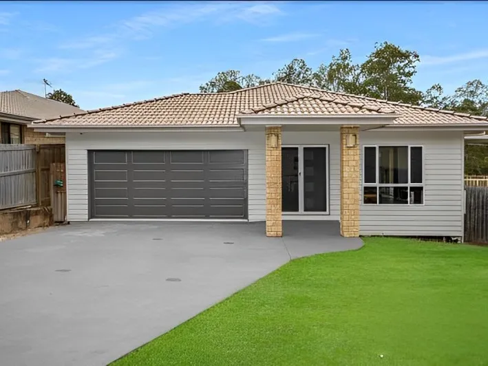 Charming 4-Bedroom Family Home in Bellbird Park