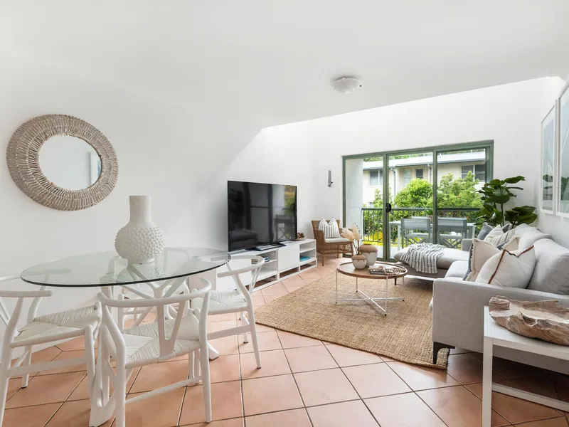 Retreat To Your Own Loft Style 'Oasis' In The Heart Of Avalon Village