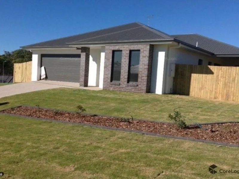 Luxurious Home in Brookview Estate