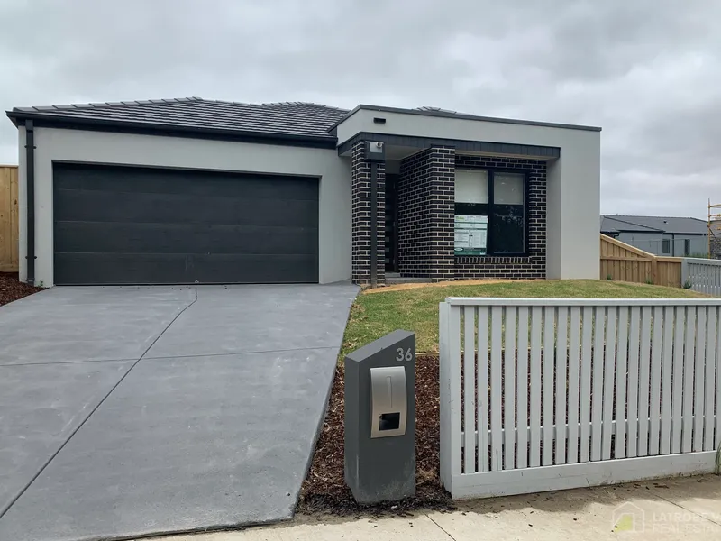 NEW BUILD 4 bed 2 bath home