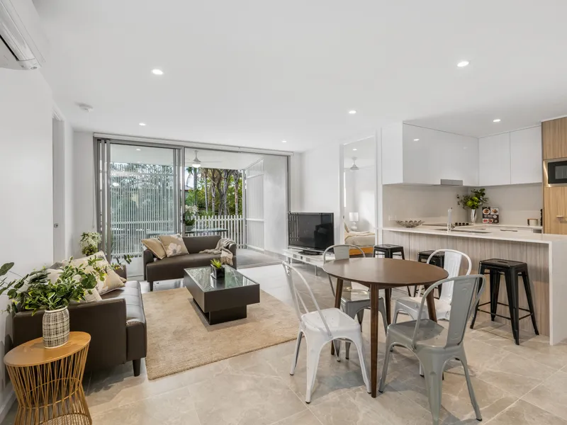 Northeast facing New 3 Bed apartment