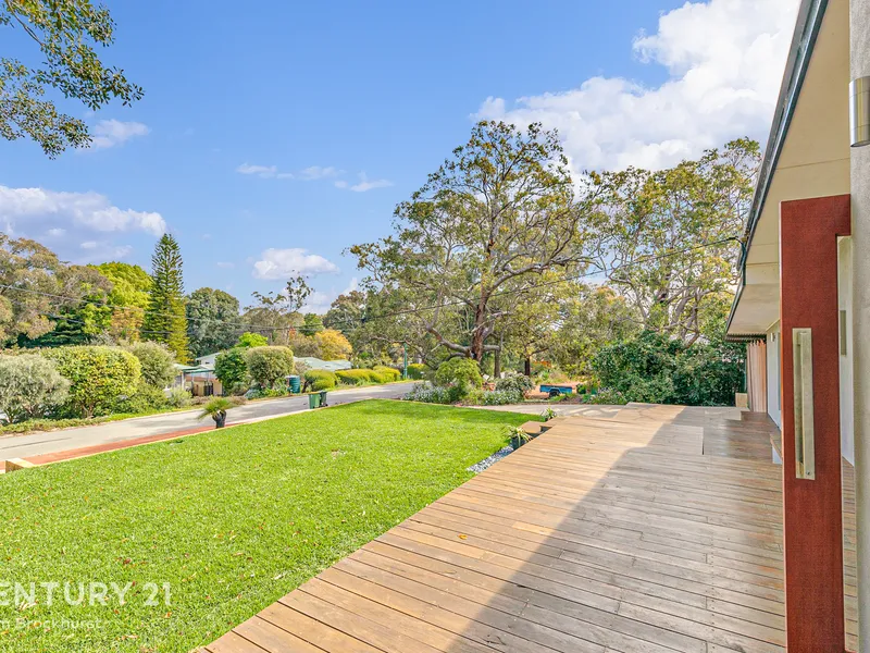 GET READY TO FALL IN LOVE.