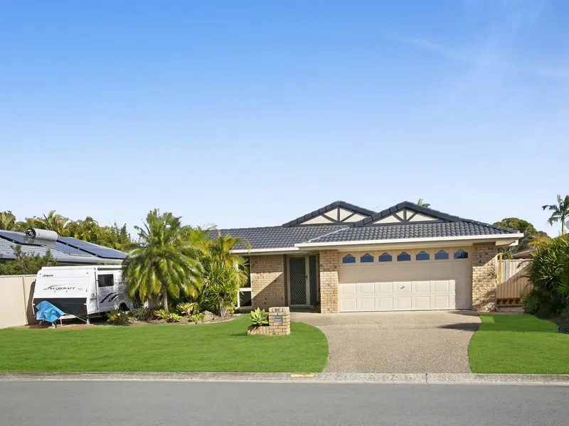 Immaculate Family Home In Elanora!
