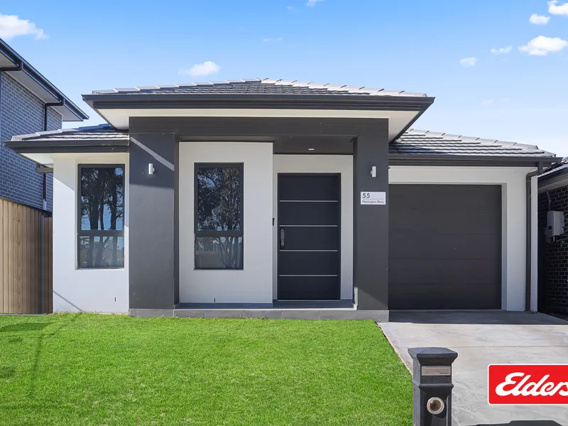 North West Single Storey house with bush lookout.