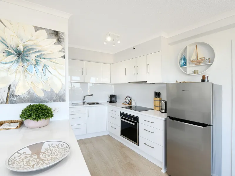 THE ULTIMATE COASTAL LIFESTYLE